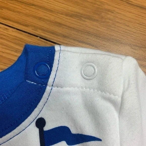 ✅HOST Pick✅ Garanimals Onesie, 18M - Picture 5 of 7